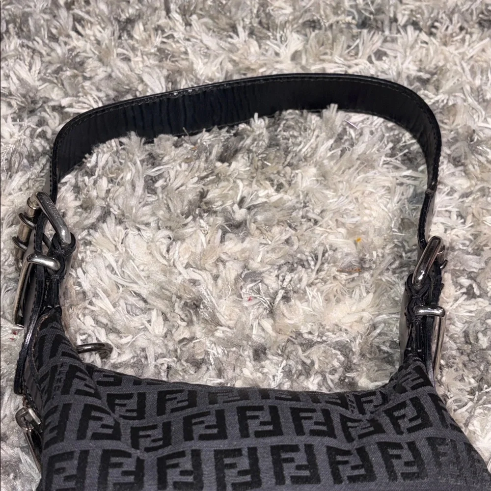 Fendi Black FF Monogram Saddle Bag - Picture 13 of 16